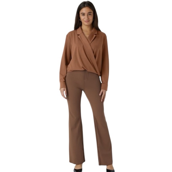 HALARA Notched Collar Crossover Long Sleeve Work Shirt in Rust Red XL - Picture 1 of 8